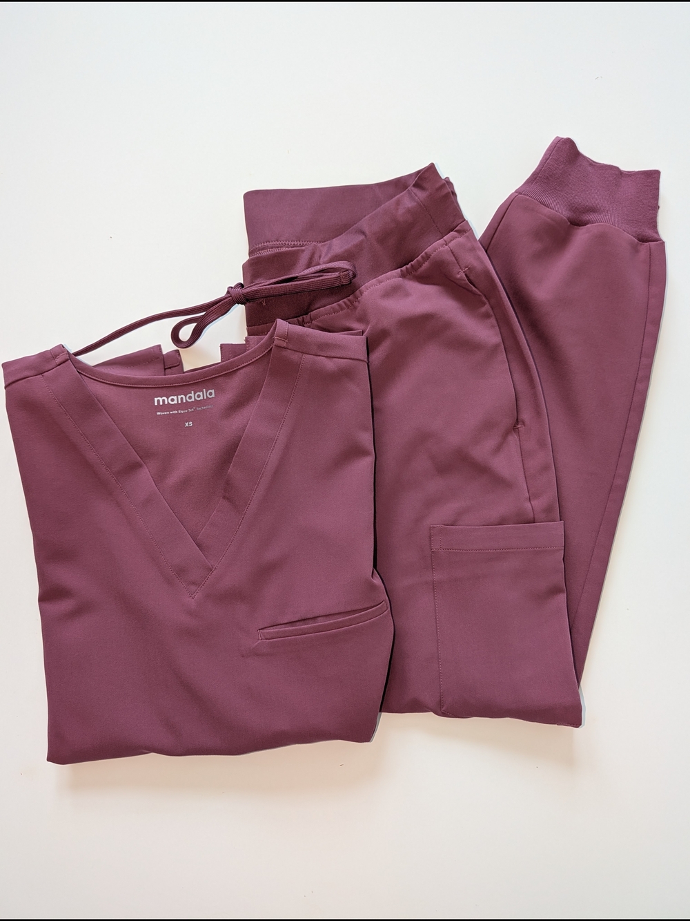 mandala Scrub Set in Deep Mauve